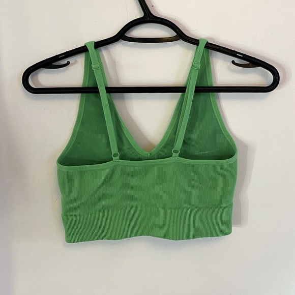 Garage - Crop Top - Picture 3 of 3